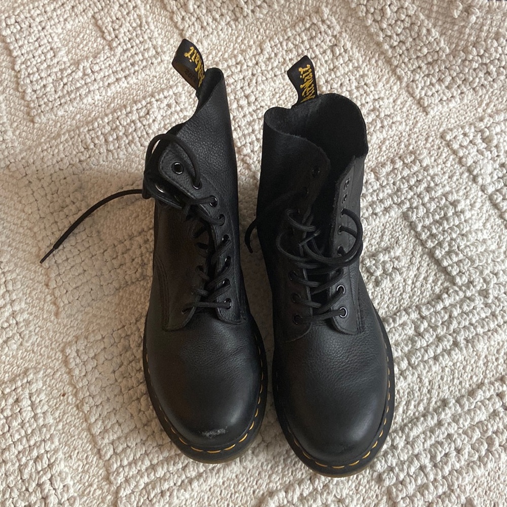 Dr. Martins Black Leather Lace Up Boots - size 10